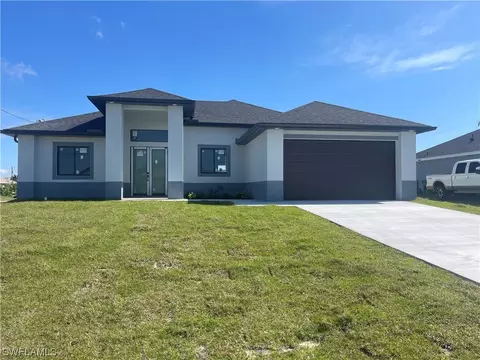 205 NW 15th Pl, Cape Coral, FL 33993