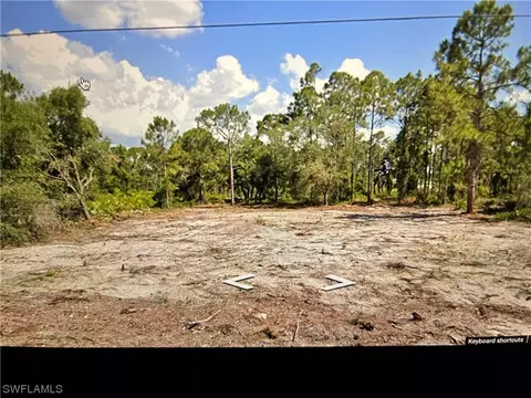 414 Jaipur Dr, Lehigh Acres, FL 33974