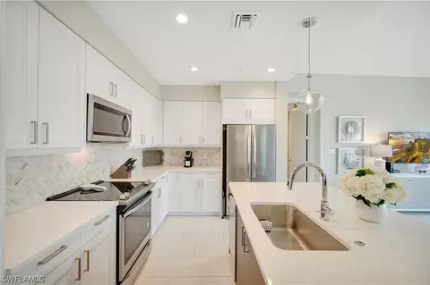 Kitchen - 1111 Central Ave #209, Naples, FL 34102 photo 4 of 6