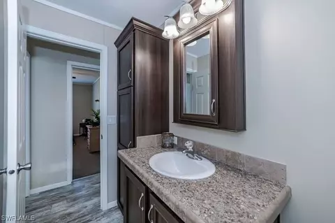 Bath - 7897 20th Ter, Labelle, FL 33935 photo 5 of 6