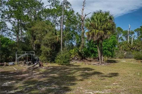 Exterior - 7897 20th Ter, Labelle, FL 33935 photo 4 of 11