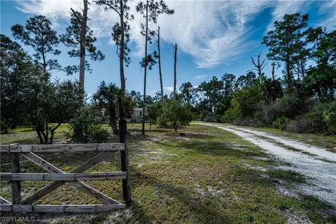 Exterior - 7897 20th Ter, Labelle, FL 33935 photo 3 of 11
