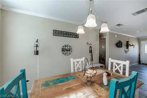 Dining - 7897 20th Ter, Labelle, FL 33935 photo 1 of 2