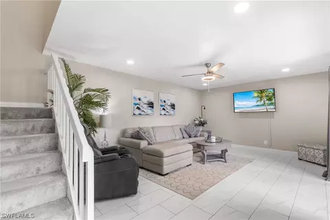 153 Park Meadows Dr #4, Fort Myers, FL 33907