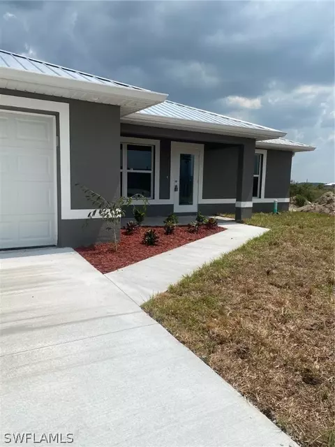 461 Cheshire Ct, Labelle, FL 33935 photo 2