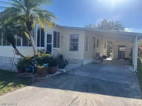 242 Santa Fe Trl, North Fort Myers, FL 33917