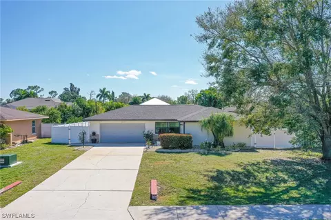 8112 San Carlos Blvd, Fort Myers, FL 33967