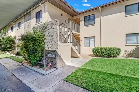 1017 SE 46th Ln #207, Cape Coral, FL 33904