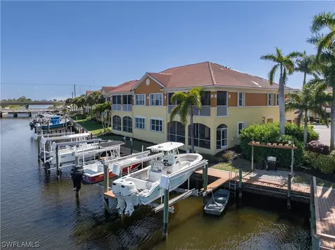 182 Shadroe Cove Cir #801, Cape Coral, FL 33991