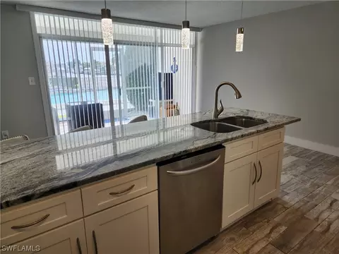 330 Tudor Dr #106, Cape Coral, FL 33904