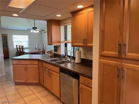 235 NW 5th St, Cape Coral, FL 33993