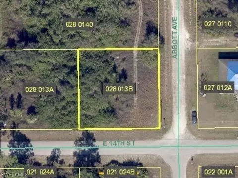 4307 E 14th St, Lehigh Acres, FL 33972