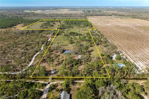 22930 Thompkins Dr, Alva, FL 33920
