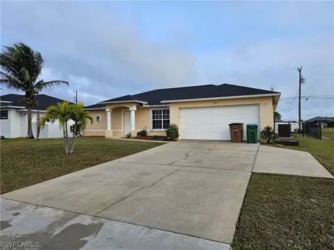 623 Tropicana Pkwy W, Cape Coral, FL 33993