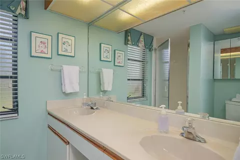 Bath - 4120 Lorene Dr #101, Estero, FL 33928 photo 2 of 3