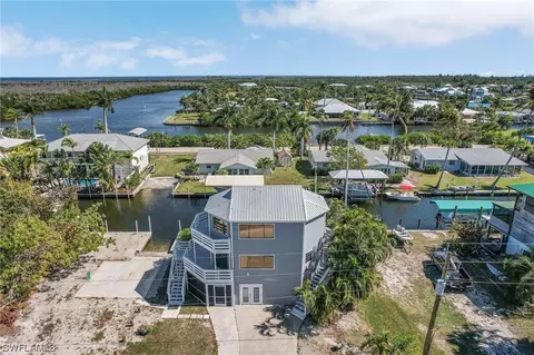 16400 Tortuga St, Bokeelia, FL 33922