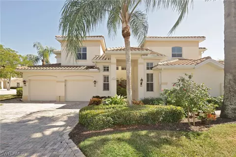 9050 Las Maderas Dr #201, Bonita Springs, FL 34135
