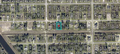 2815 21st St W, Lehigh Acres, FL 33971