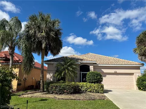 2150 Oxford Ridge Cir, Lehigh Acres, FL 33973