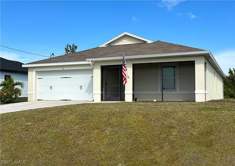 21 NW 5th Ter, Cape Coral, FL 33993
