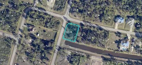 1014 Maddock St E, Lehigh Acres, FL 33974