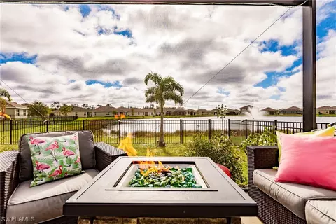 3203 Estancia Ln, Cape Coral, FL 33909