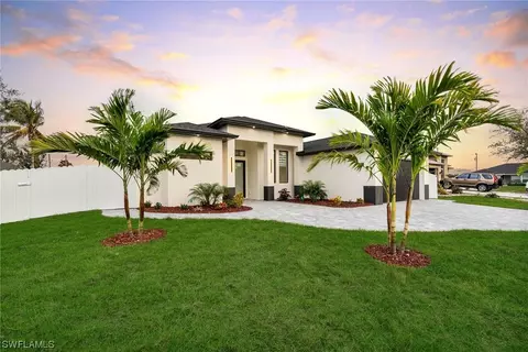 235 SW 22nd Ct, Cape Coral, FL 33991