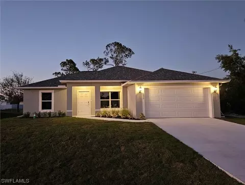 2209 NE 36th St, Cape Coral, FL 33909