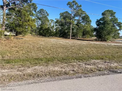 4713 NW 40th Ave, Cape Coral, FL 33993