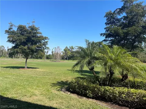 5890 Trailwinds Dr #513, Fort Myers, FL 33907