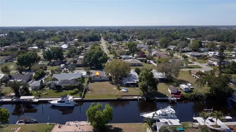 12409 Davis Blvd, Fort Myers, FL 33905