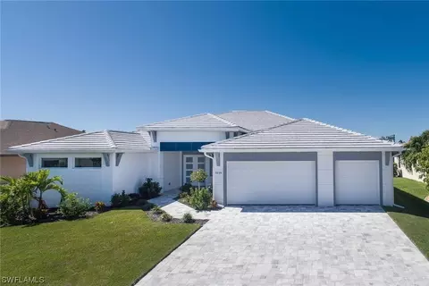 5226 Tiffany Ct, Cape Coral, FL 33904