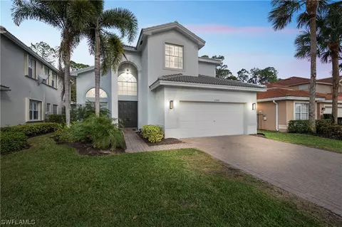 2366 Butterfly Palm Dr, Naples, FL 34119