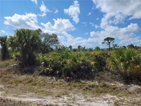 415 Scott Ave, Lehigh Acres, FL 33972