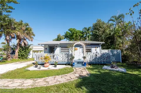 15980 Tortuga St, Bokeelia, FL 33922