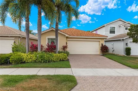 10309 Crepe Jasmine Ln, Fort Myers, FL 33913