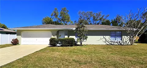 2223 Viscaya Pkwy, Cape Coral, FL 33990