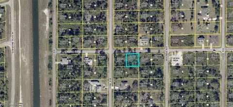 2005 W 13th St, Lehigh Acres, FL 33972