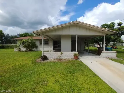 514 NE 15th Pl, Cape Coral, FL 33909