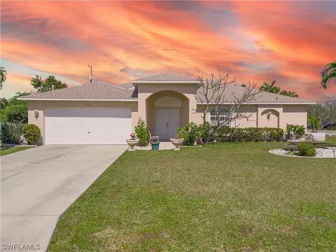 1517 NE 1st Ter, Cape Coral, FL 33909