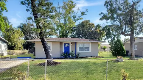 3762 Edison Ave, Fort Myers, FL 33916