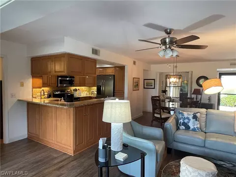 5765 Trailwinds Dr #114, Fort Myers, FL 33907