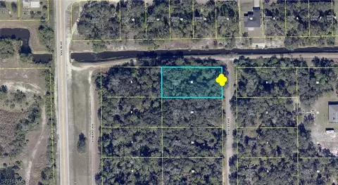 1921 Robert Ave, Lehigh Acres, FL 33972