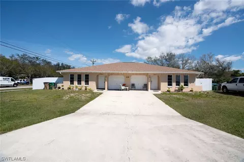 903 SE 23rd Pl, Cape Coral, FL 33990