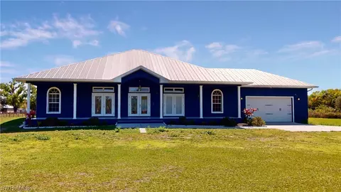 6150 Bowling Rd, North Fort Myers, FL 33917