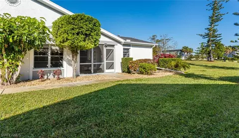 1317 Sandtrap Dr, Fort Myers, FL 33919