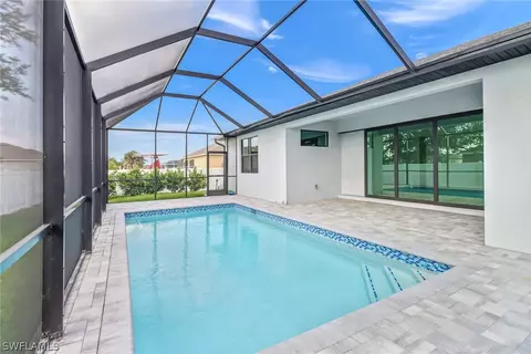1027 NW 15th Pl, Cape Coral, FL 33993
