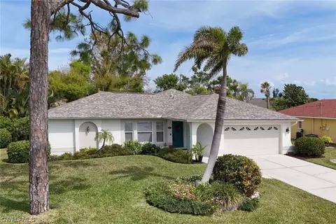 147 SE 20th St, Cape Coral, FL 33990
