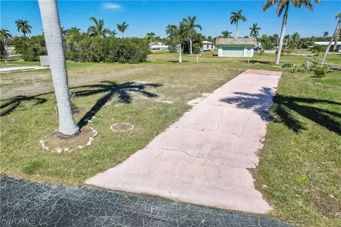 5 Birch Blvd, Fort Myers, FL 33908