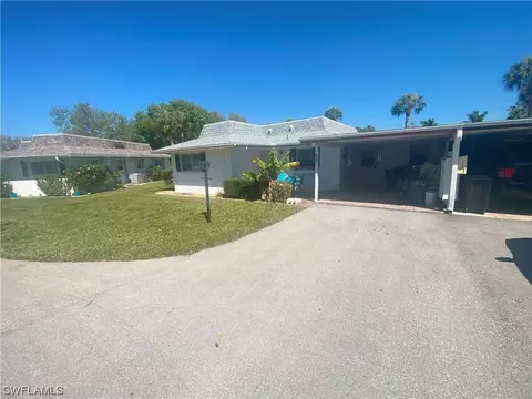 521 Pangola Dr, North Fort Myers, FL 33903